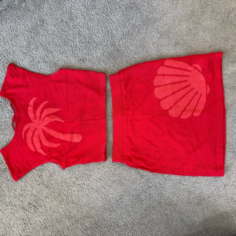 Le Lis Red Tank Top with Palm and Shell Design